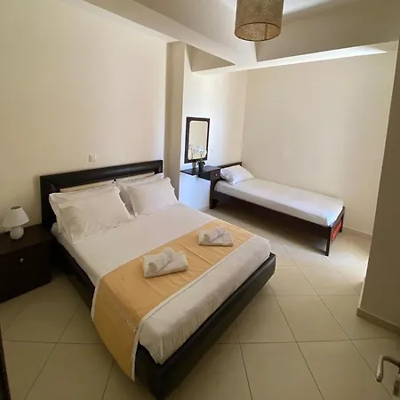 Paradiso Apartment *