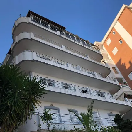 Apartment Paradiso *