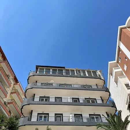 Apartment Paradiso